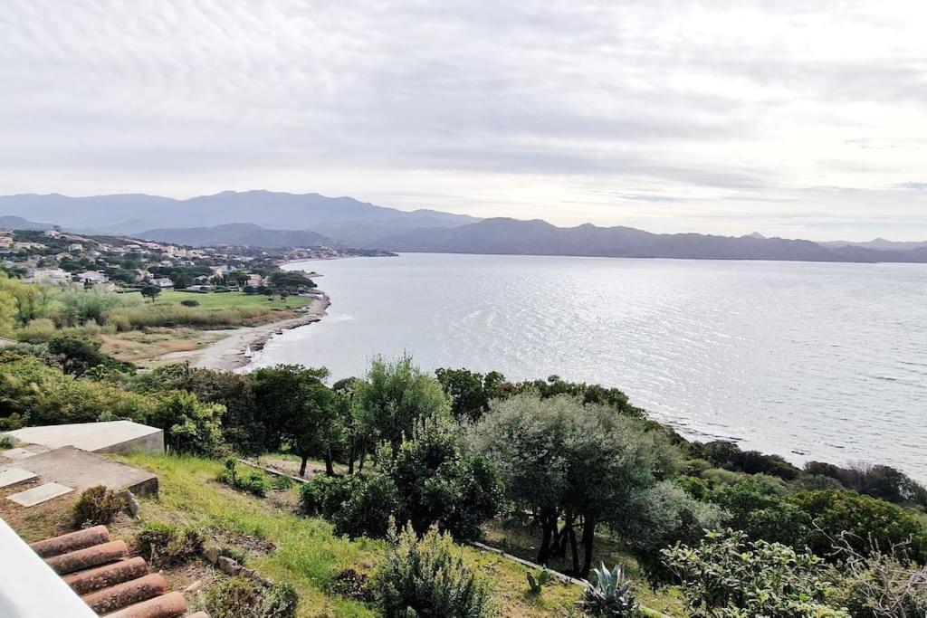 Appartement Sur La Baie De Saint Florent Patrimonio Bagian luar foto